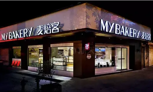 楼顶发光字制作多大合适